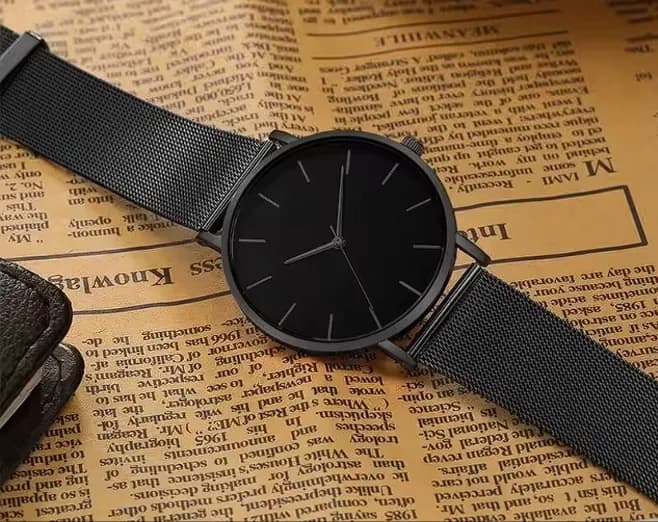 Relógio Minimalista Preto